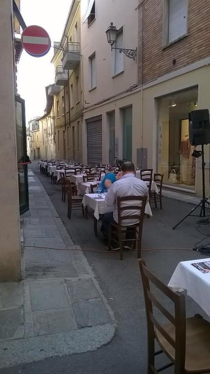Locanda San Fiorenzo Fiorenzuola d'Arda Bagian luar foto