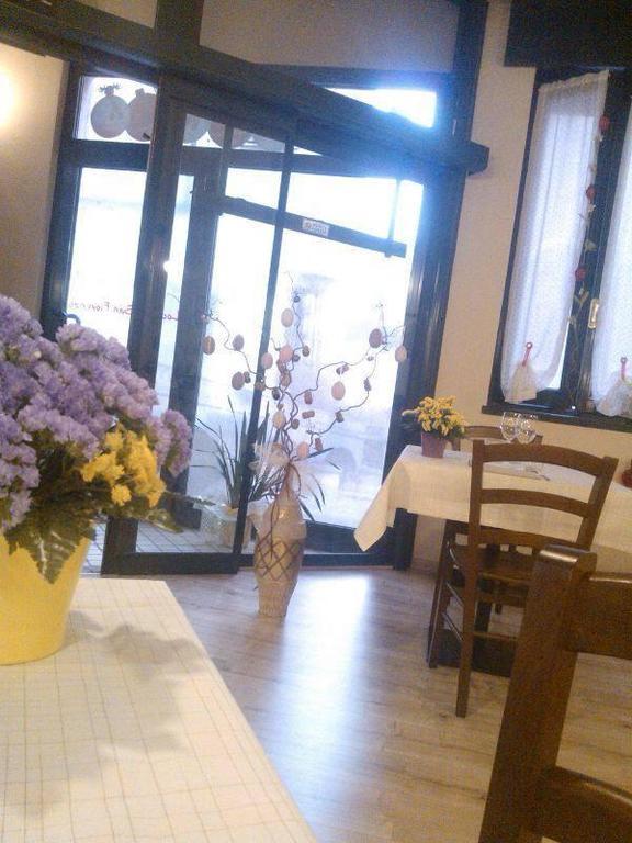 Locanda San Fiorenzo Fiorenzuola d'Arda Bagian luar foto