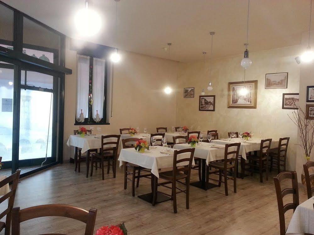 Locanda San Fiorenzo Fiorenzuola d'Arda Bagian luar foto
